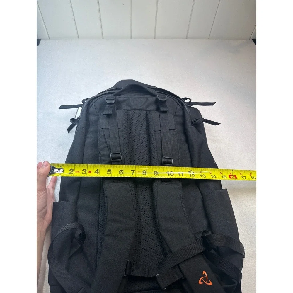 Mystery Ranch Catalyst 26 Black Backpack 26 L EDC Travel Laptop Daypack NWOT